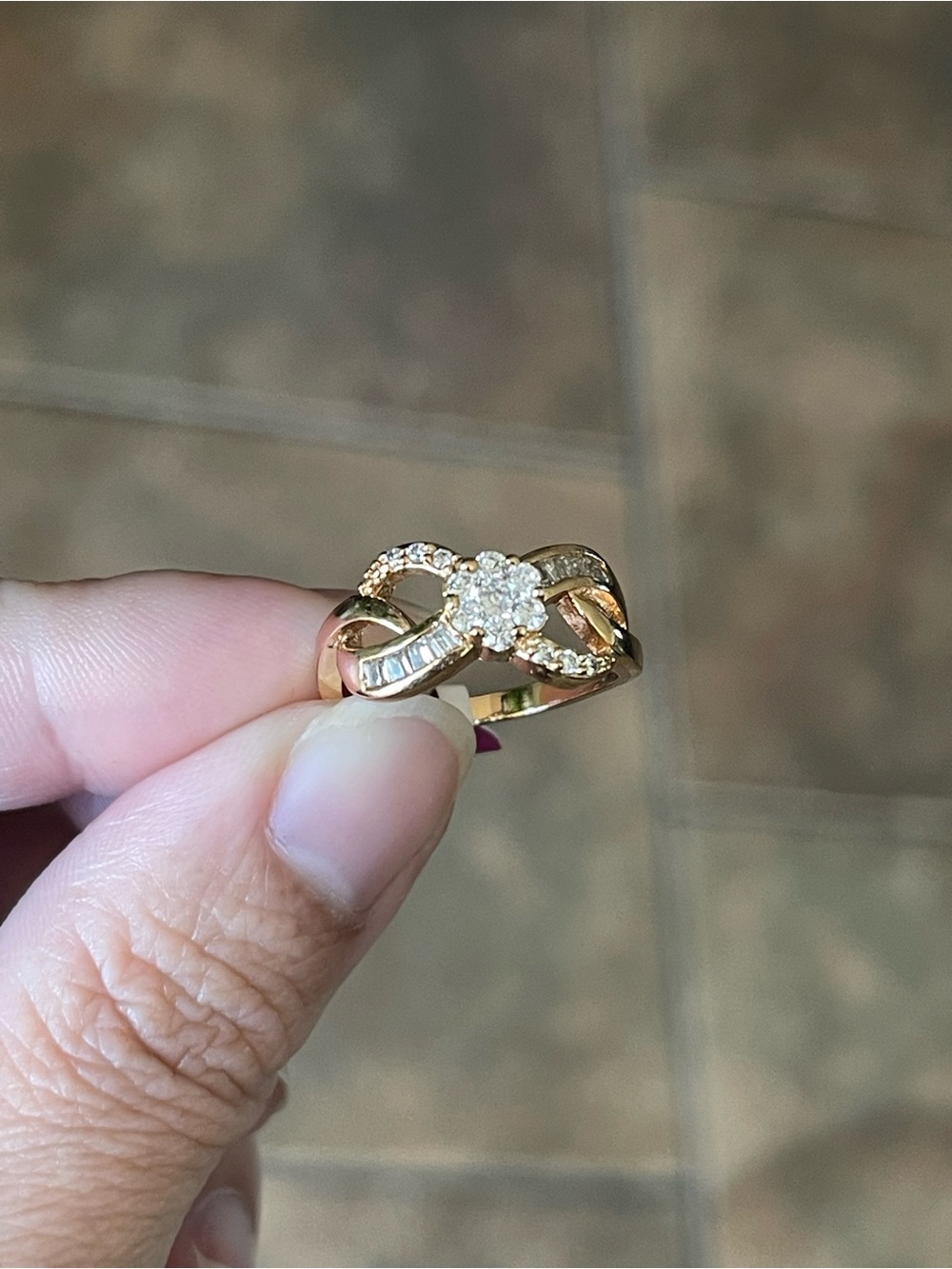 Gold Tone Floral Cluster Ring